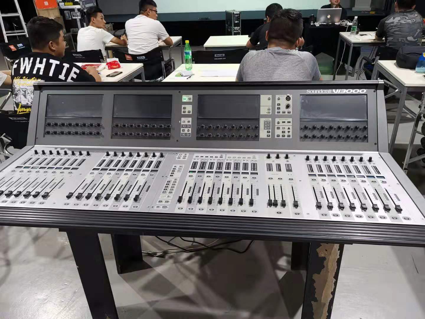 音响师
